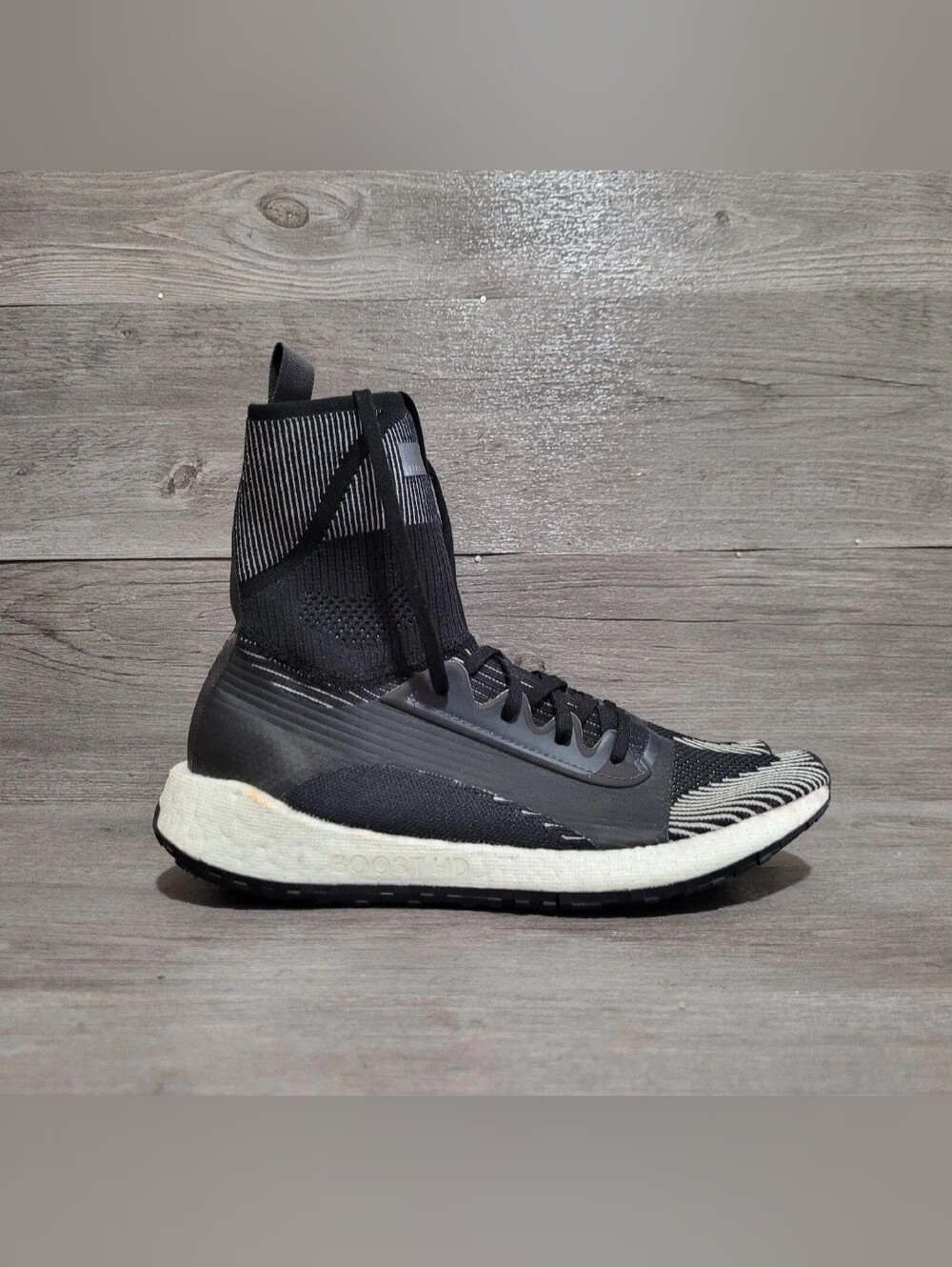 Adidas x Stella McCartney PulseBoost Women's Size 9 HD Mid Utility Black